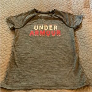 Under Armour tee - HEAT GEAR , girls